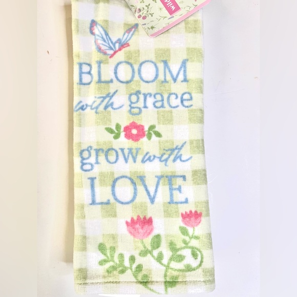 Set of 2 Bloom with Grace Grow with Love Kitchen Towels Green Checks Flowers - Picture 2 of 7